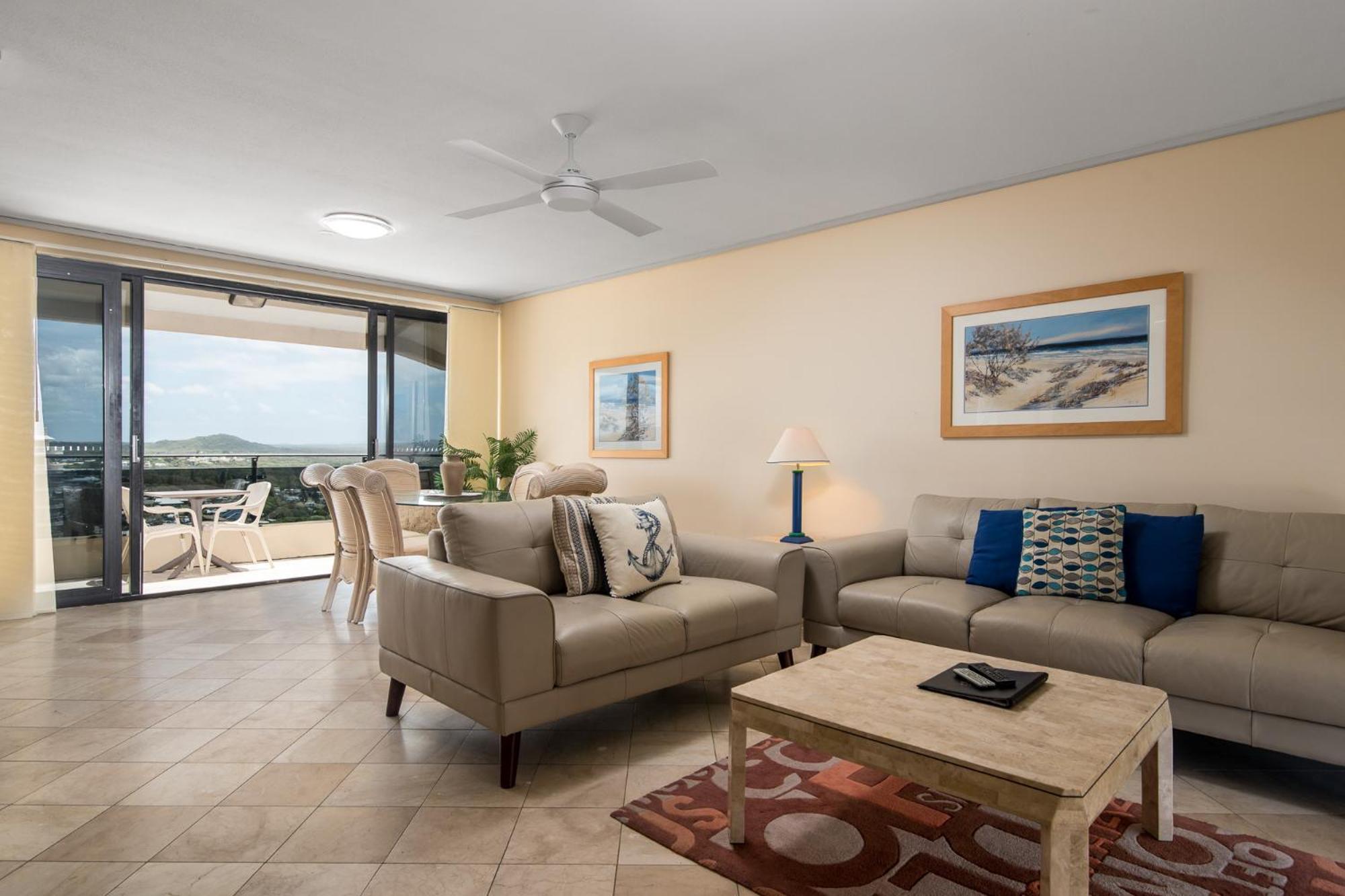 Clubb Coolum Beach Resort Sunshine Coast Eksteriør billede