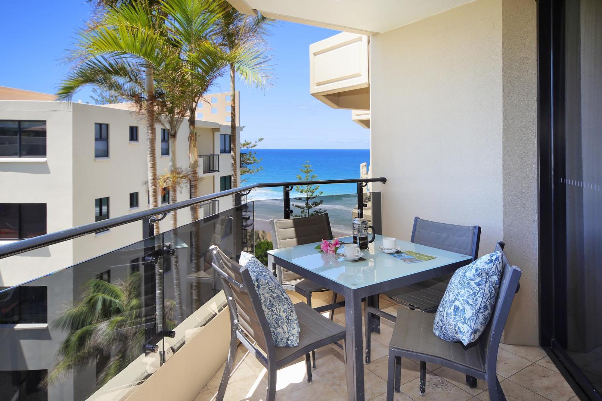 Clubb Coolum Beach Resort Sunshine Coast Eksteriør billede