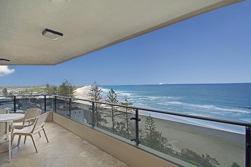 Clubb Coolum Beach Resort Sunshine Coast Eksteriør billede