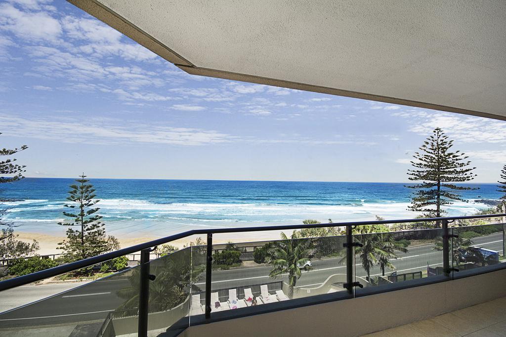 Clubb Coolum Beach Resort Sunshine Coast Eksteriør billede
