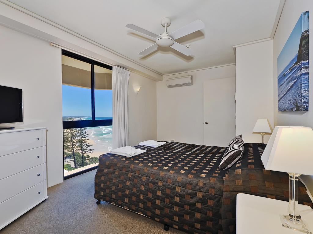 Clubb Coolum Beach Resort Sunshine Coast Eksteriør billede